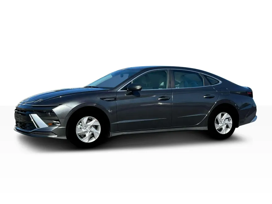 2025 Hyundai Sonata SE photo 1