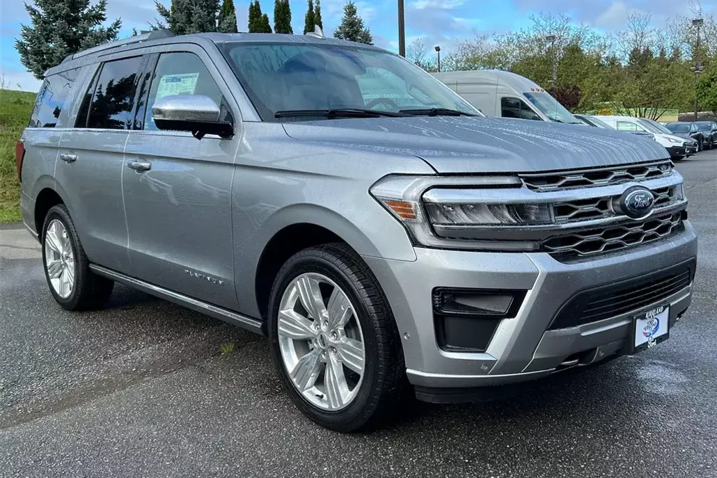 2024 Ford Expedition MAX Platinum photo 1