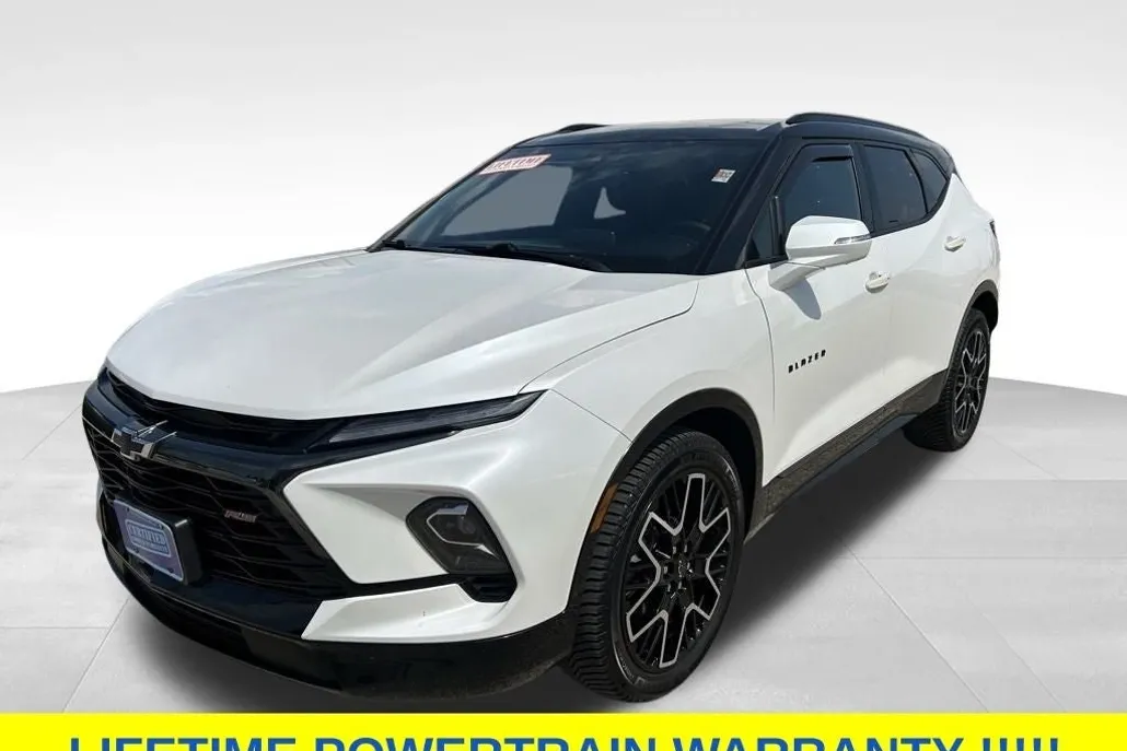 2023 Chevrolet Blazer RS photo 1