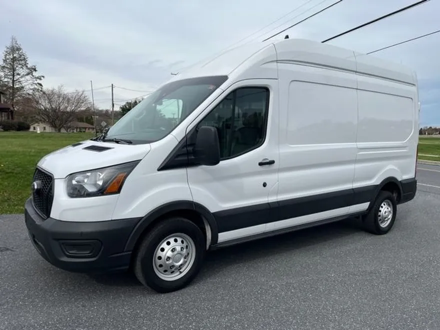 2022 Ford Transit photo 1