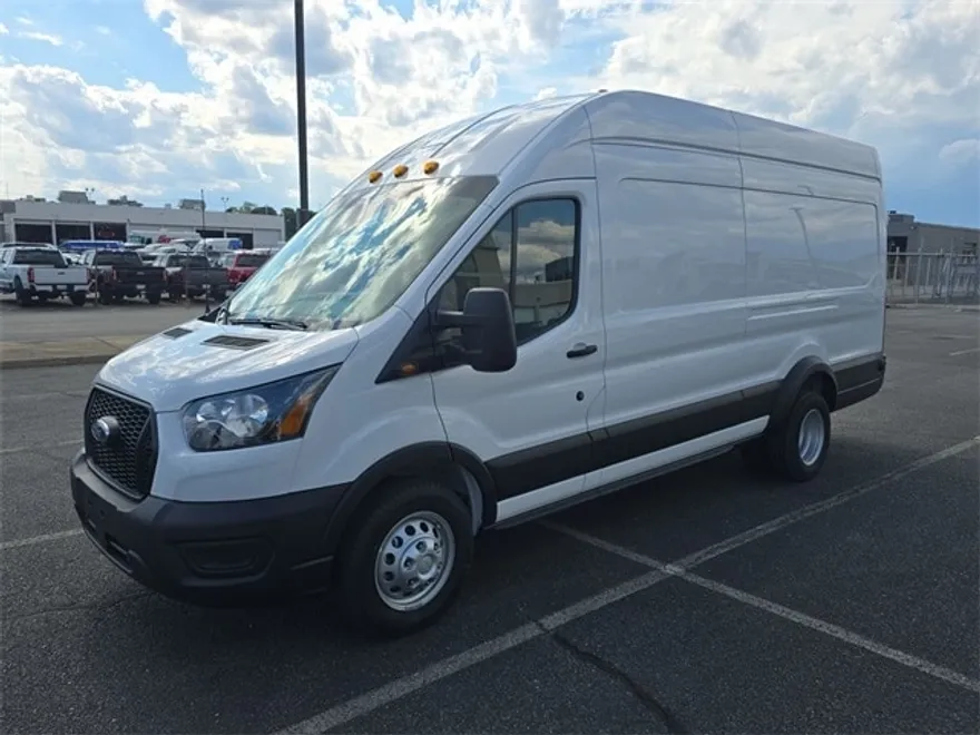 2025 Ford Transit photo 1