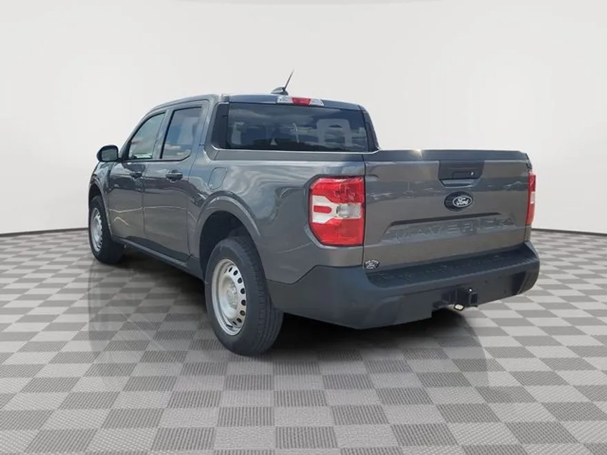 2025 Ford Maverick XL photo 1
