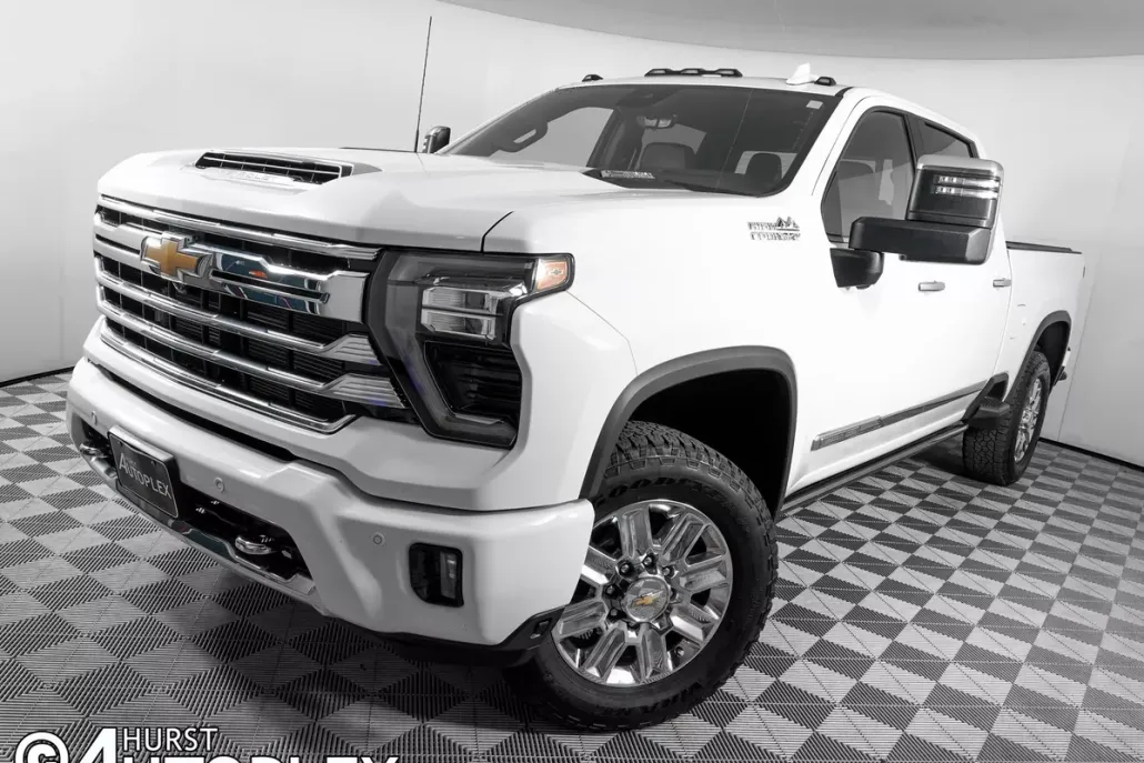 2024 Chevrolet Silverado 2500HD High Country photo 1