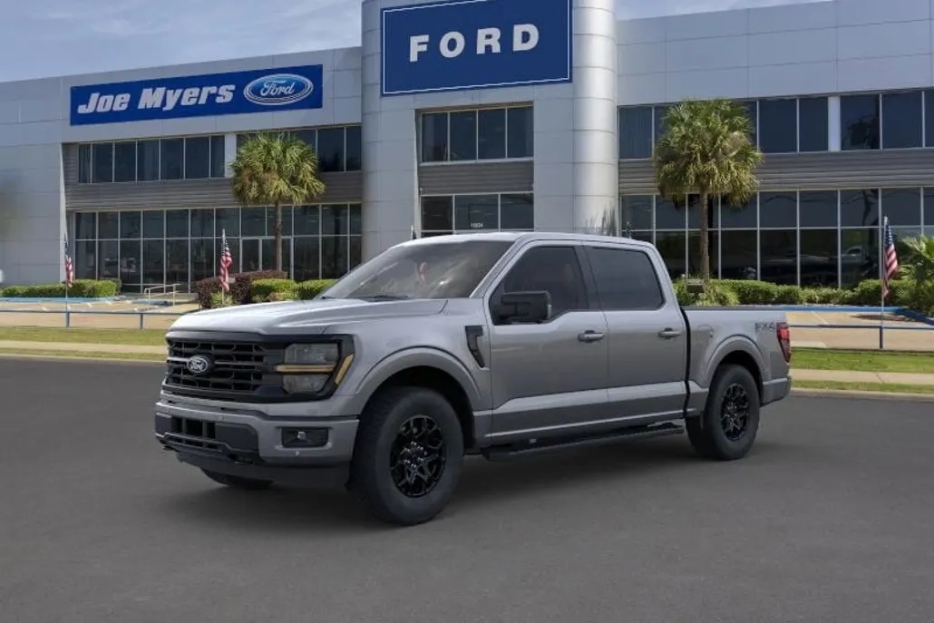 2025 Ford F-150 XLT photo 1