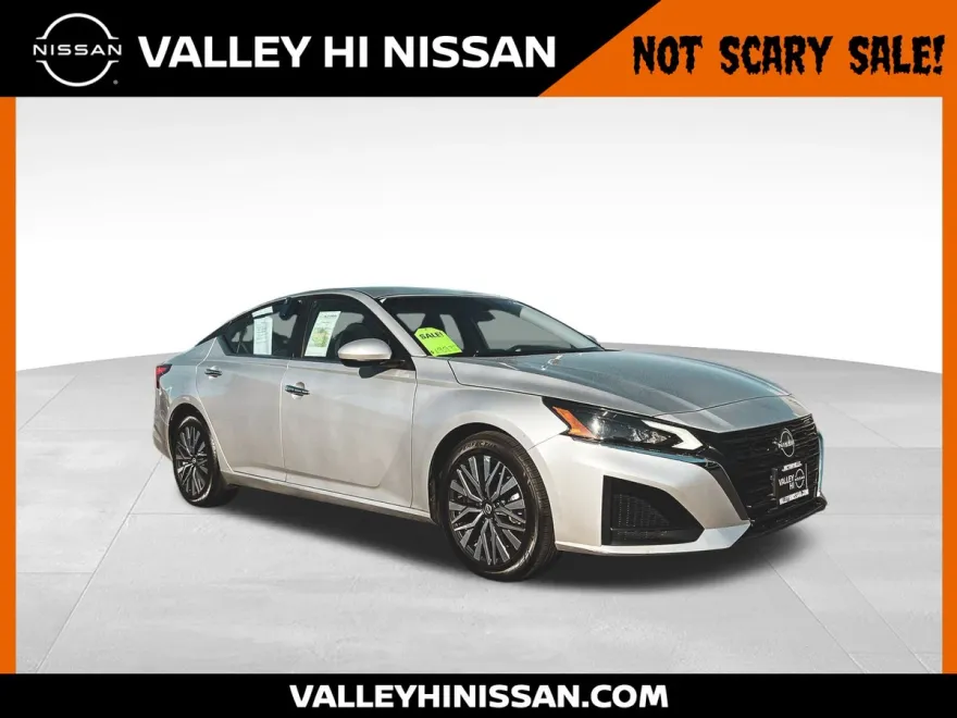 2023 Nissan Altima 2.5 SV photo 1