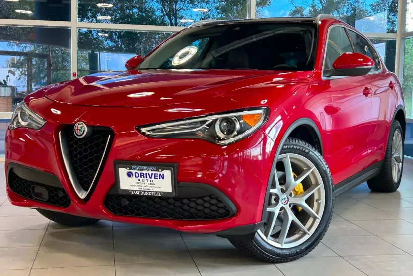 2018 Alfa Romeo Stelvio Ti photo 1