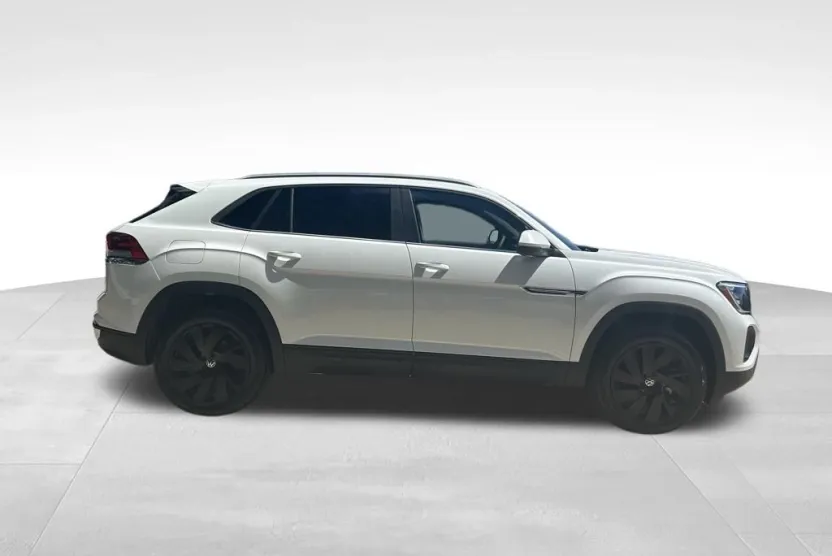 2026 Volkswagen Atlas Cross Sport SE Technology photo 1