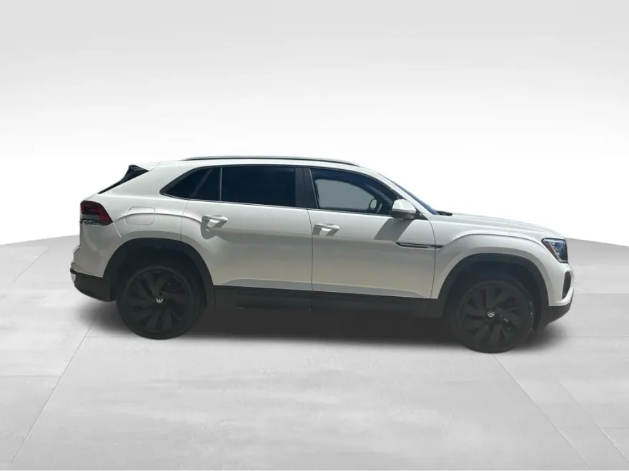 2026 Volkswagen Atlas Cross Sport SE Technology photo 1