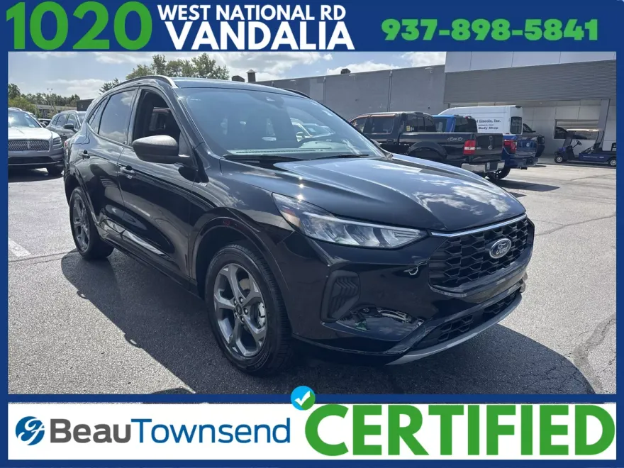2023 Ford Escape ST-Line photo 1