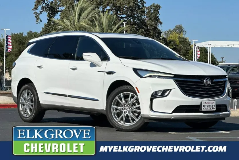 2023 Buick Enclave Essence photo 1