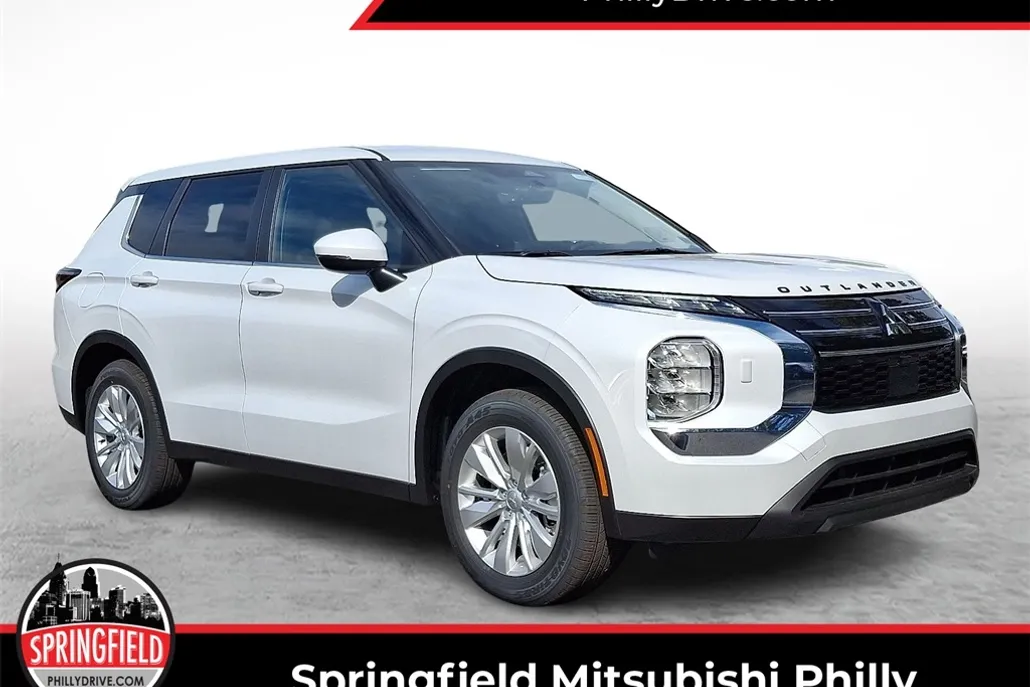 2025 Mitsubishi Outlander ES photo 1
