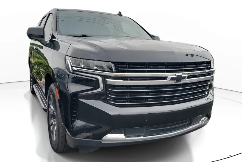 2022 Chevrolet Tahoe LT photo 1