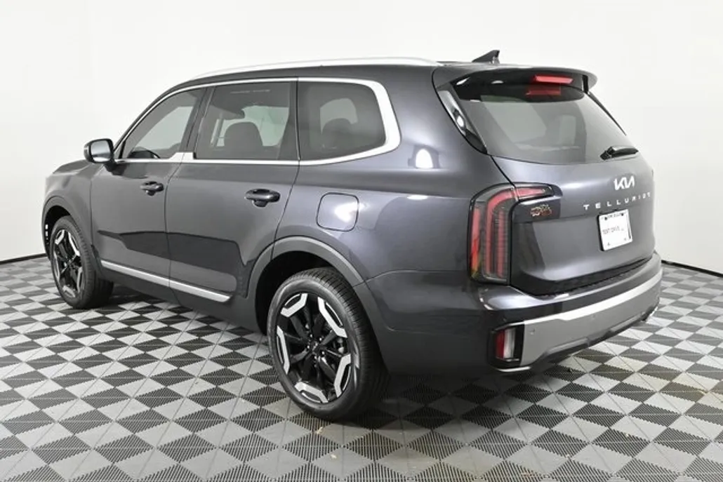 2025 Kia Telluride EX photo 1