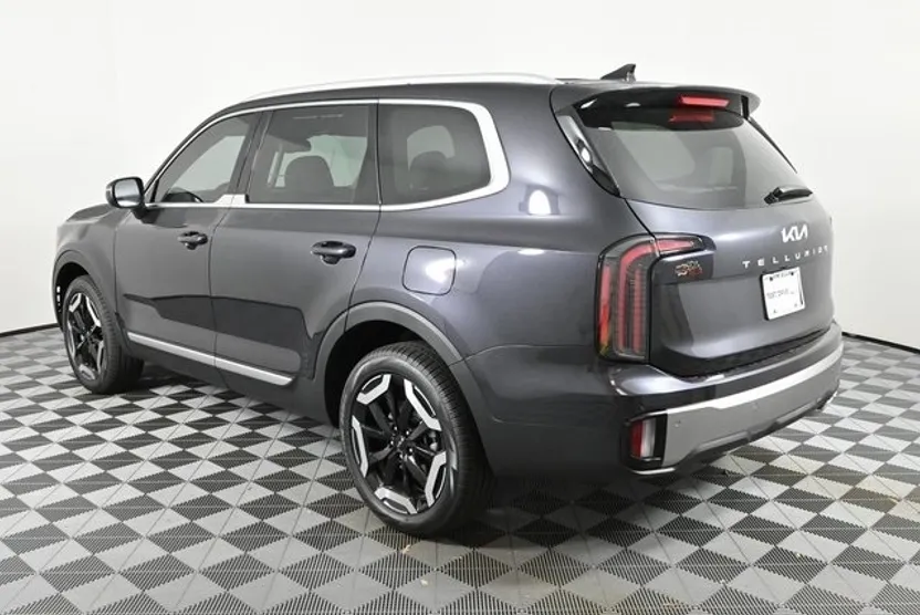 2025 Kia Telluride EX photo 1