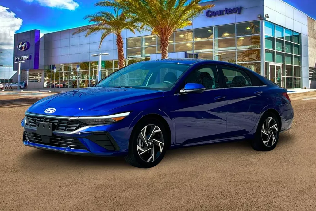 2025 Hyundai Elantra Limited photo 1