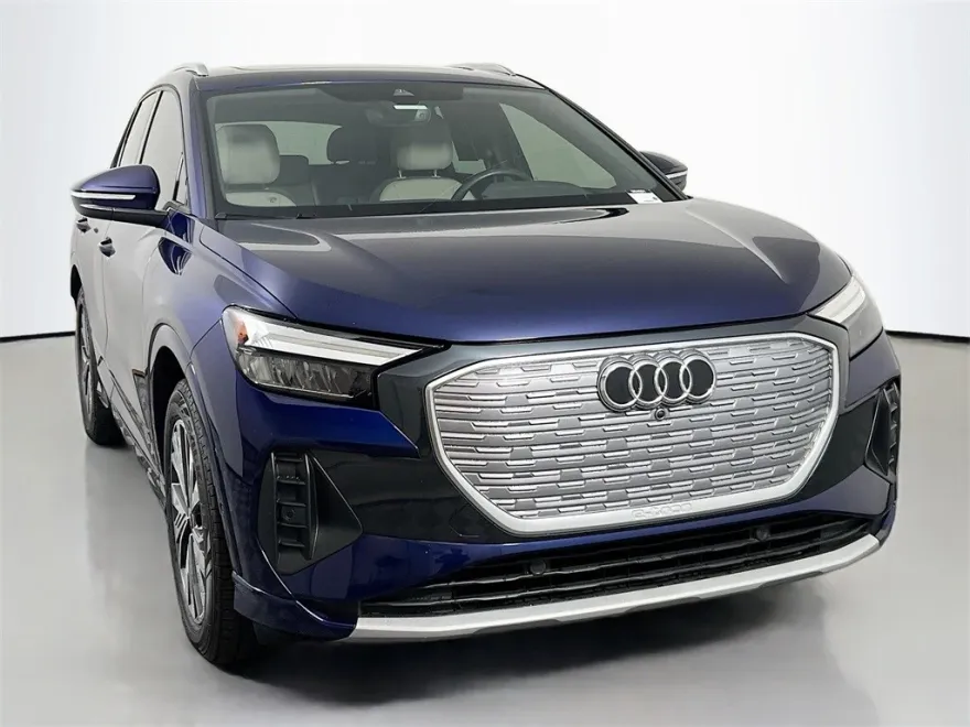 2023 Audi Q4 40 E-tron Premium Plus photo 1