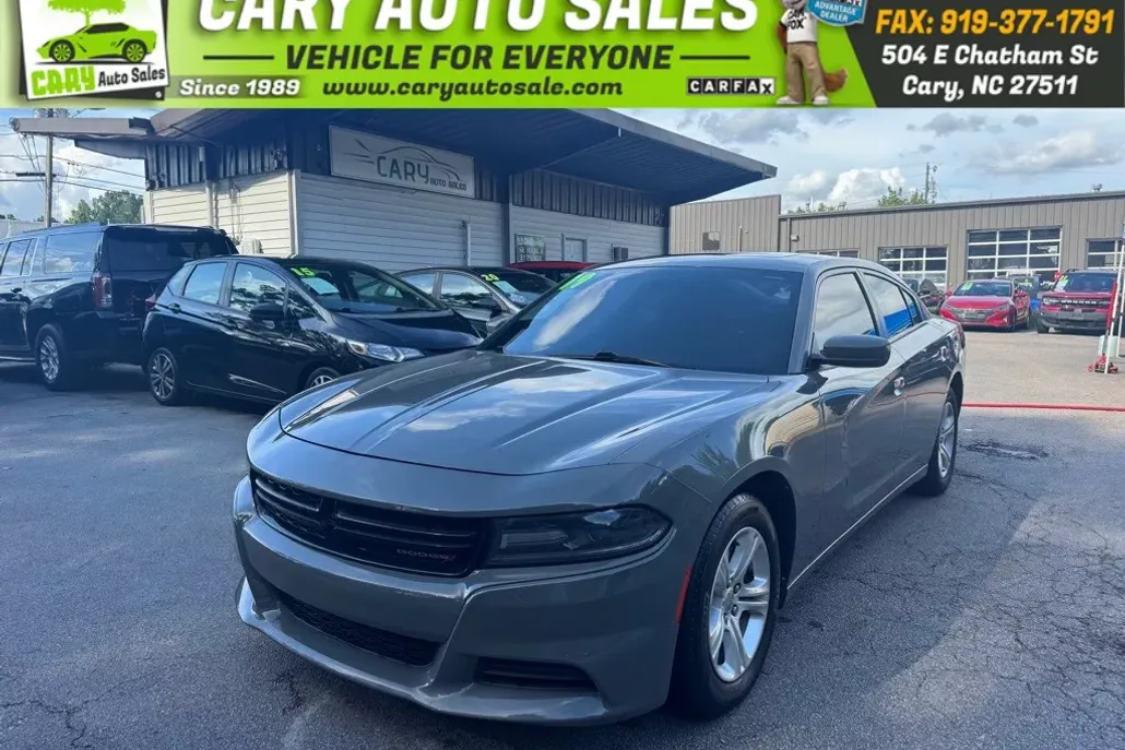 2019 Dodge Charger SXT photo 1