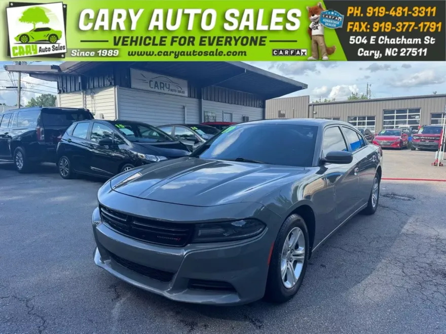 2019 Dodge Charger SXT photo 1