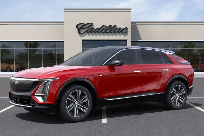 2025 Cadillac Lyriq Luxury photo 1