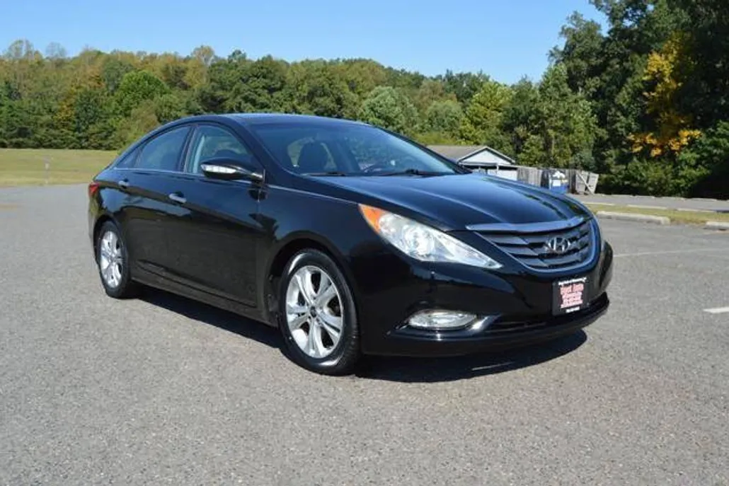 2013 Hyundai Sonata Limited photo 1