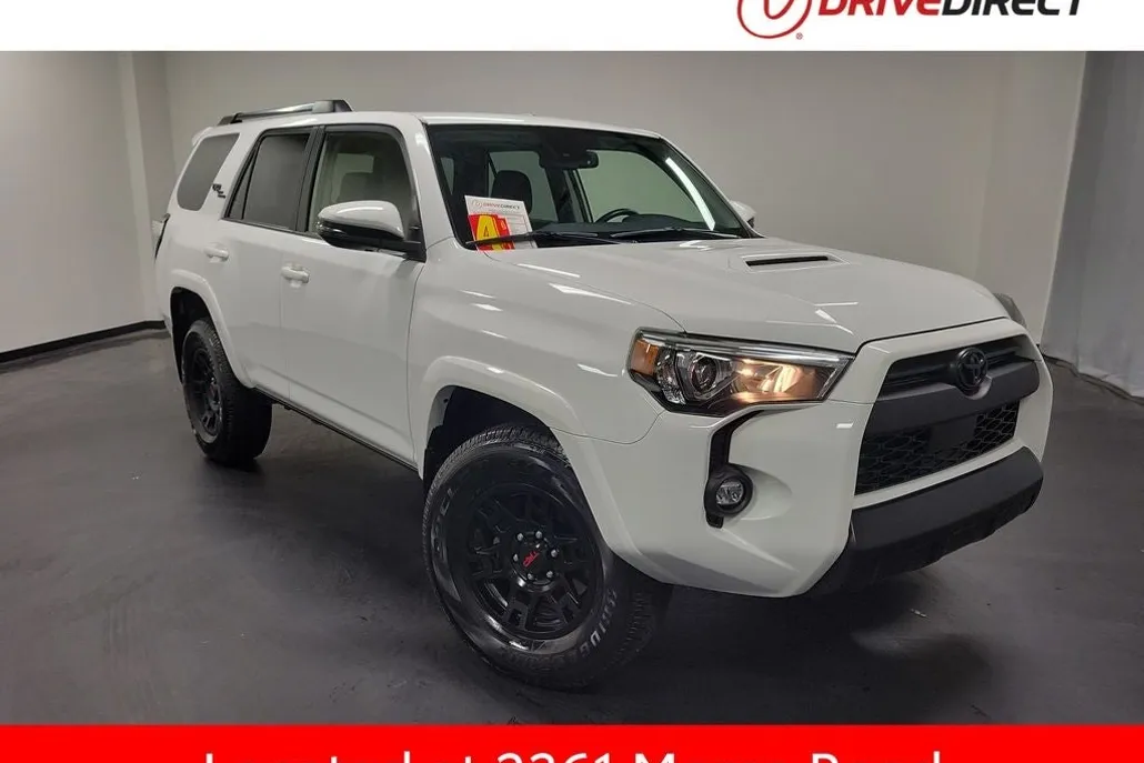 2024 Toyota 4Runner TRD Off-Road Premium photo 1
