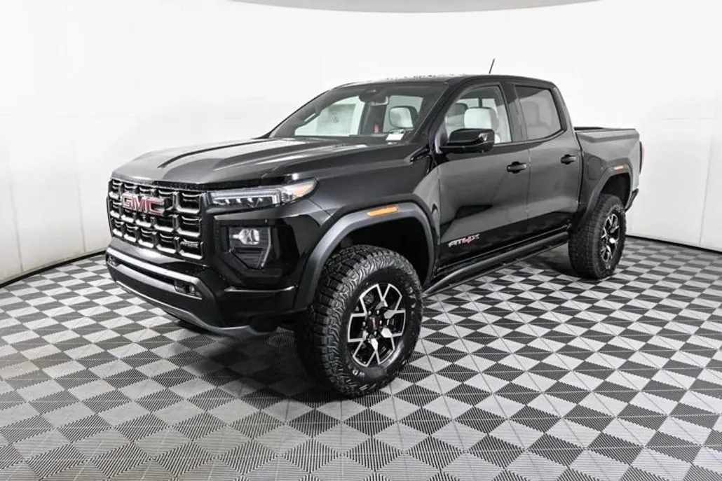 2025 Gmc Canyon AT4 photo 1