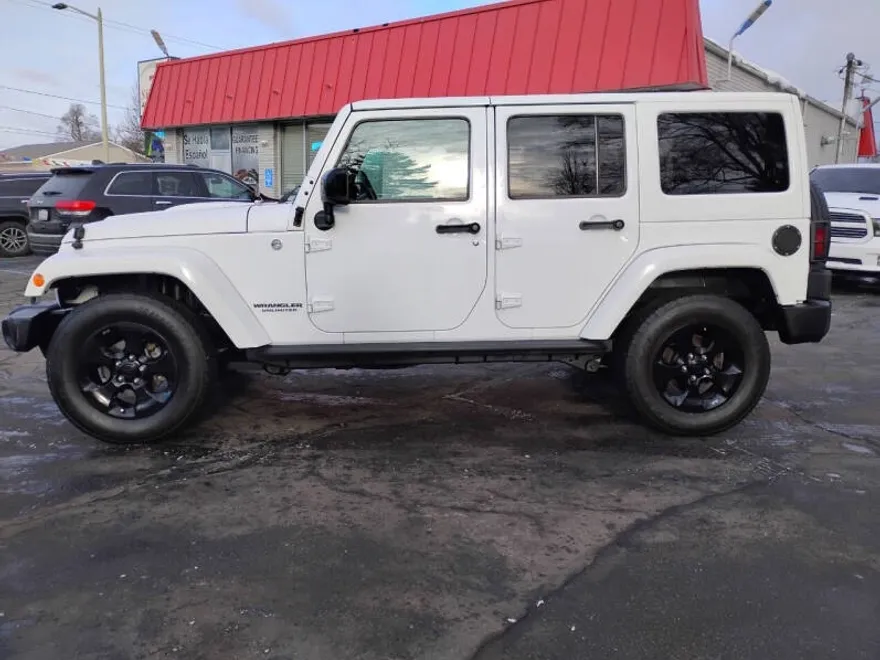 2015 Jeep Wrangler Unlimited Altitude photo 1