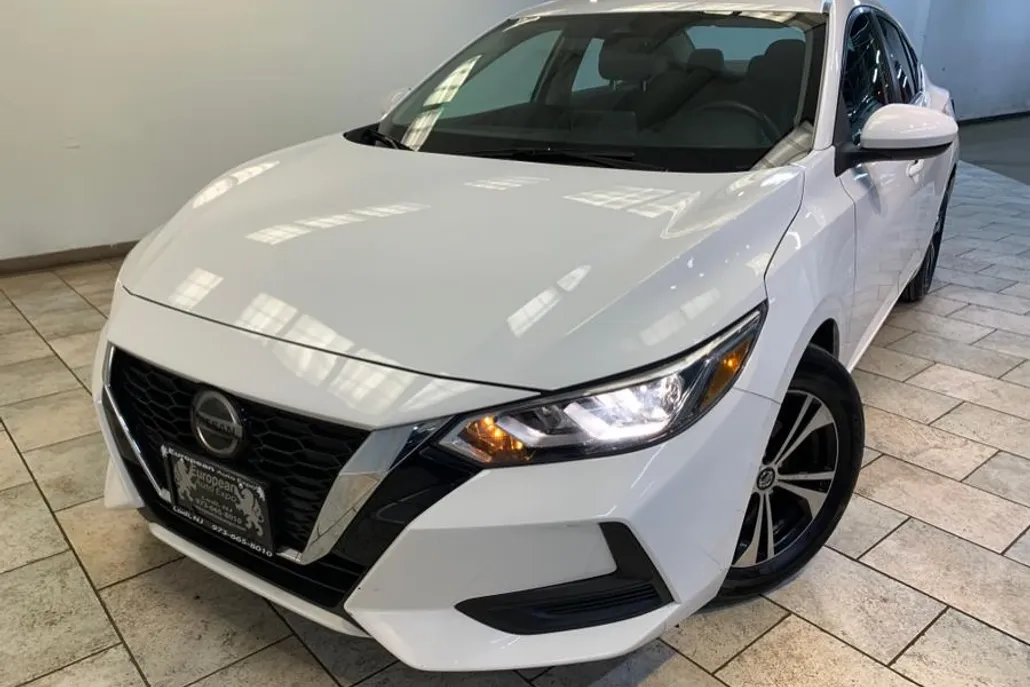 2022 Nissan Sentra SV photo 1