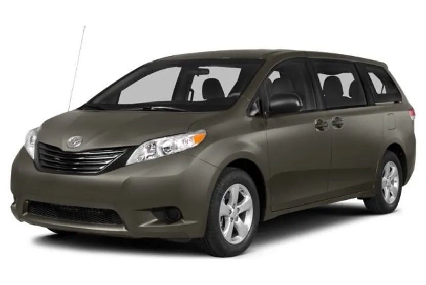 2014 Toyota Sienna L photo 1