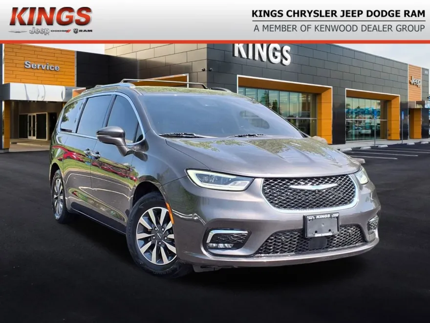 2021 Chrysler Pacifica Hybrid Touring L photo 1