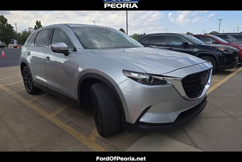 2023 Mazda CX-9 Touring photo 1