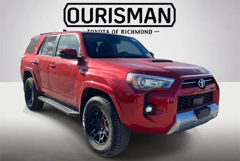 2024 Toyota 4Runner TRD Off-Road Premium photo 1