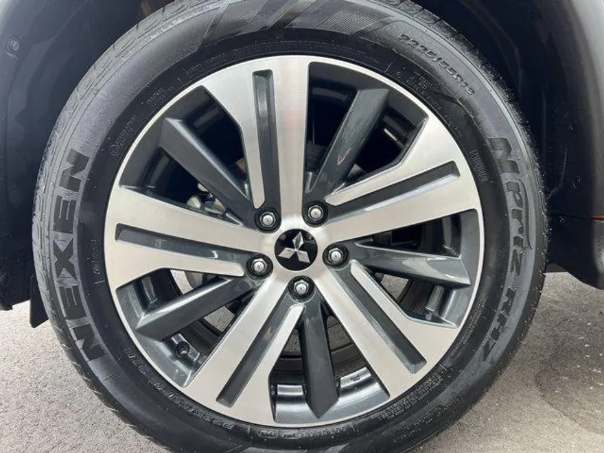 2024 Mitsubishi Outlander Sport SEL photo 1