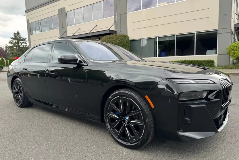 2023 Bmw i7 xDrive60 photo 1