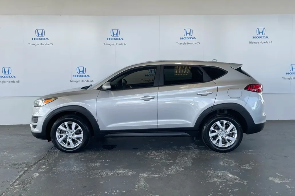 2020 Hyundai Tucson SE photo 1