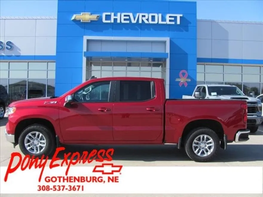 2023 Chevrolet Silverado 1500 LT photo 1