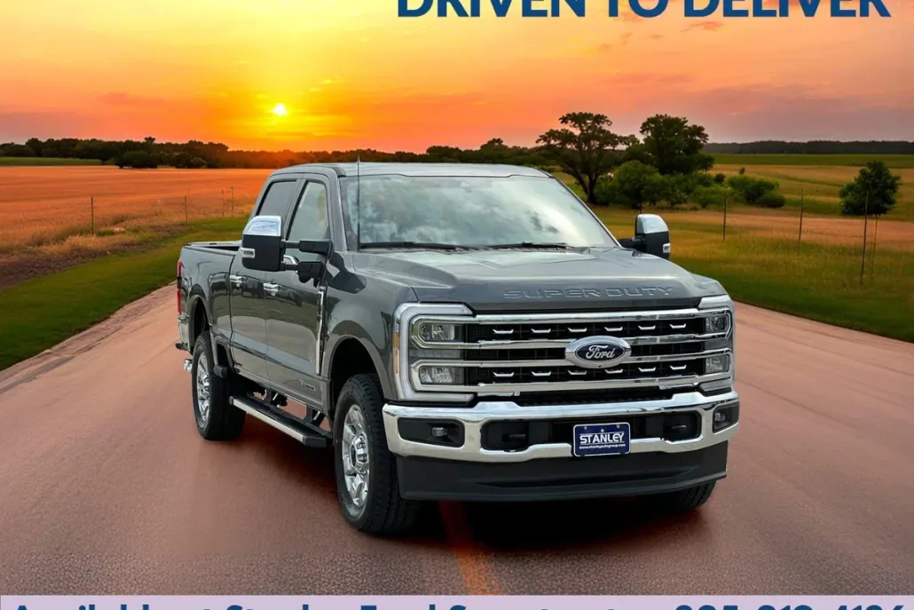 2025 Ford F-250 Lariat photo 1