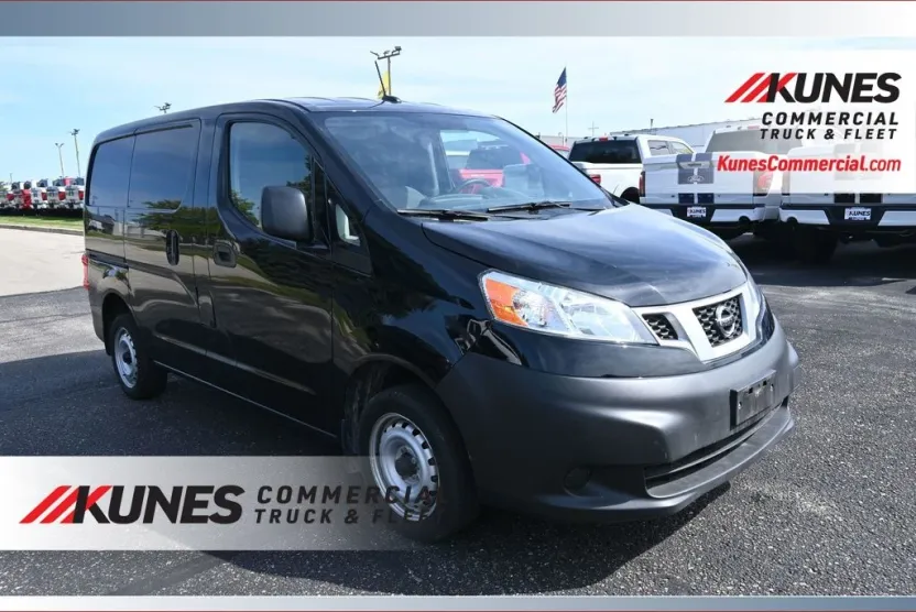 2020 Nissan NV200 S photo 1