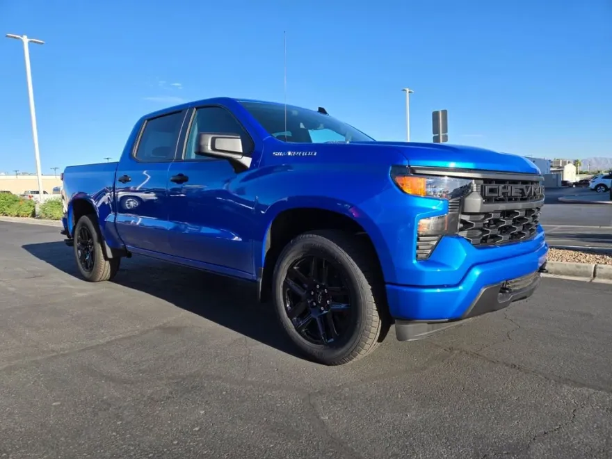 2026 Chevrolet Silverado 1500 Custom photo 1