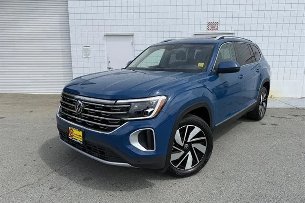 2025 Volkswagen Atlas SEL photo 1