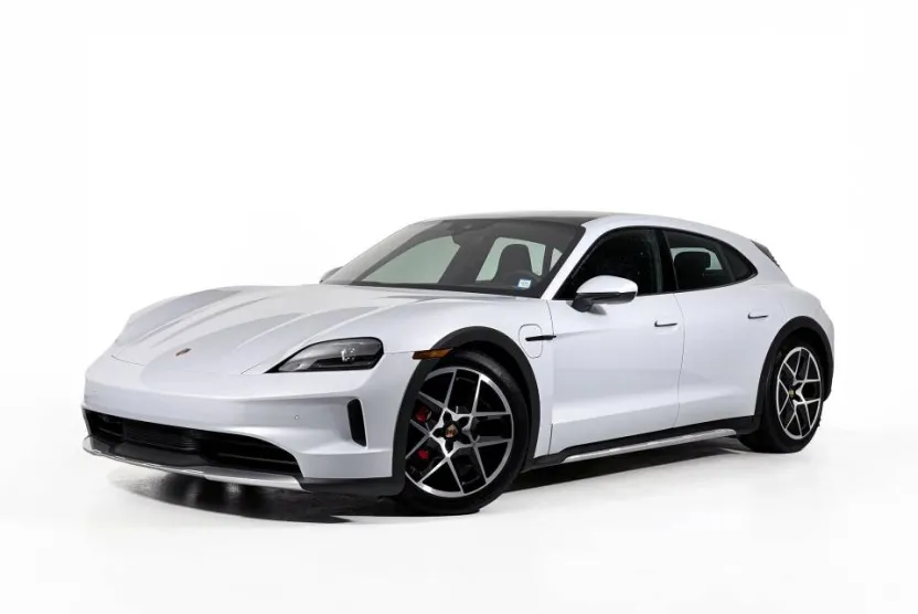 2025 Porsche Taycan 4S Cross Turismo photo 1