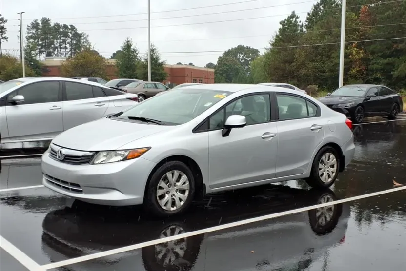2012 Honda Civic LX photo 1