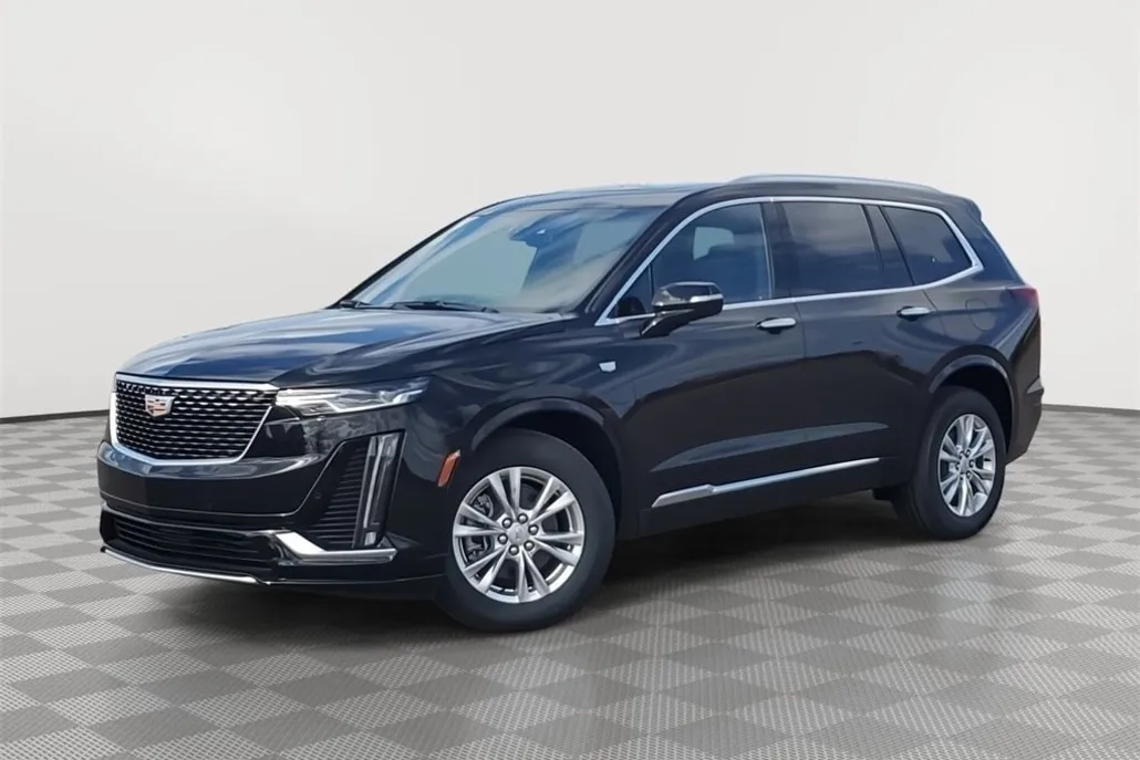 2025 Cadillac XT6 Luxury photo 1
