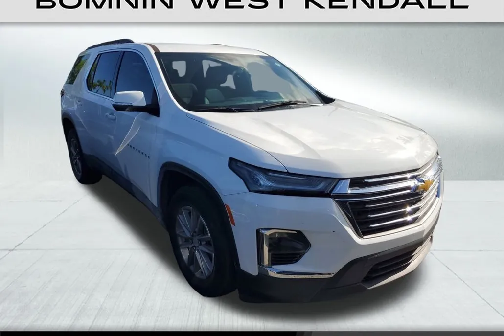 2022 Chevrolet Traverse Leather photo 1