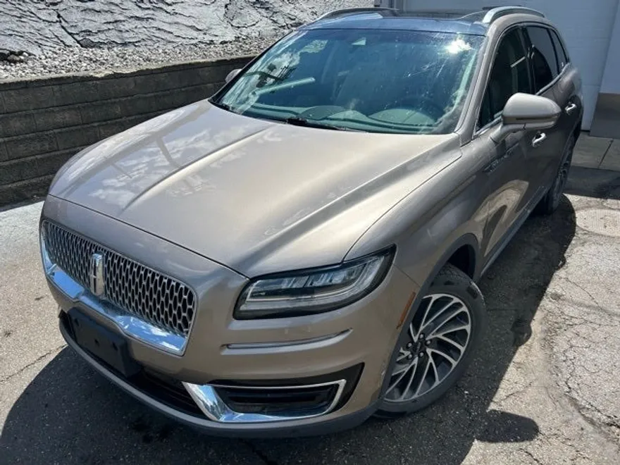 2019 Lincoln Nautilus Reserve photo 1