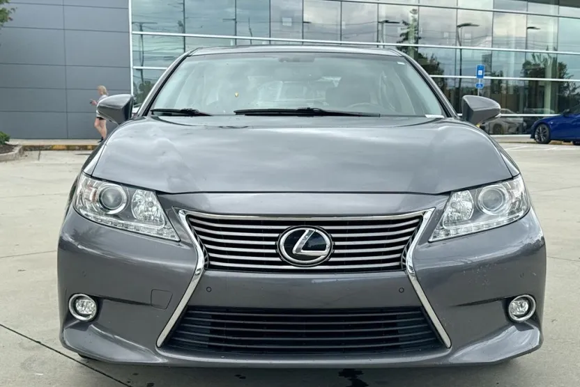 2014 Lexus ES 350 photo 1