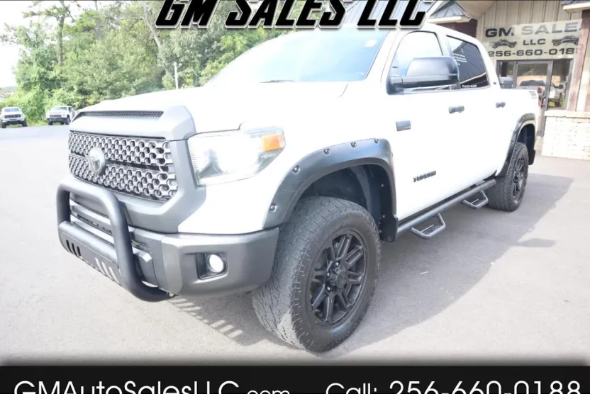 2019 Toyota Tundra SR5 CrewMax photo 1
