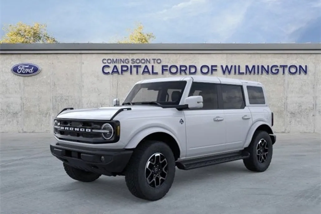 2025 Ford Bronco Outer Banks photo 1