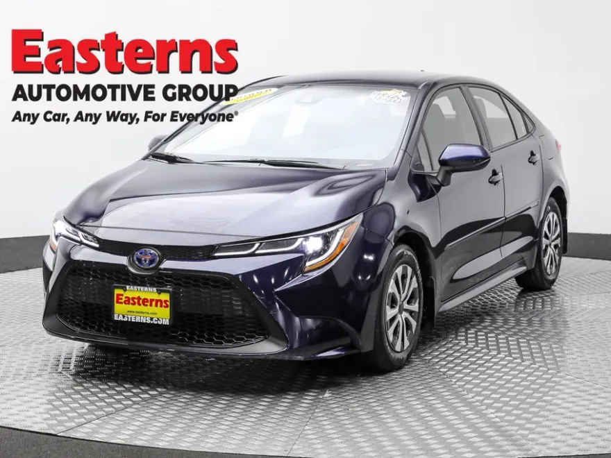 2022 Toyota Corolla Hybrid LE photo 1