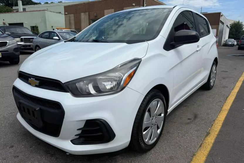 2017 Chevrolet Spark LS photo 1